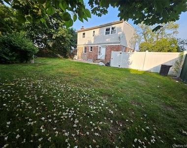 1571 Powers Avenue - Photo Thumbnail 15