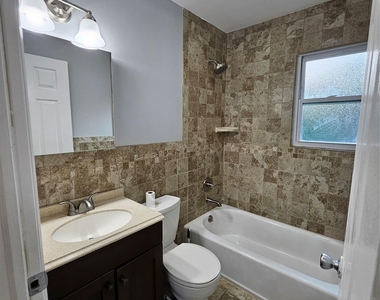 1571 Powers Avenue - Photo Thumbnail 11
