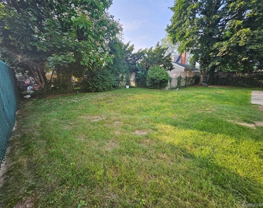 1571 Powers Avenue - Photo Thumbnail 16