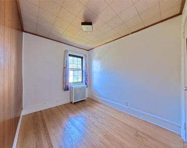 398 Bauer Place - Photo Thumbnail 11