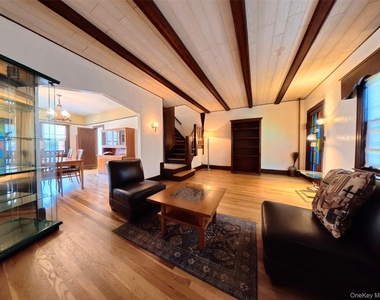 398 Bauer Place - Photo Thumbnail 1