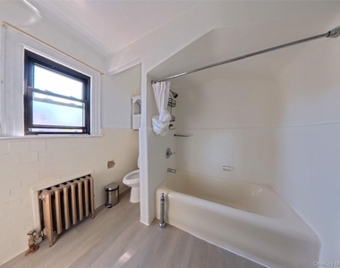 398 Bauer Place - Photo Thumbnail 13