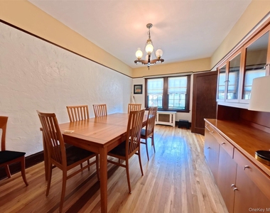 398 Bauer Place - Photo Thumbnail 3