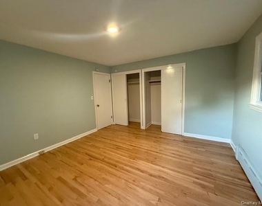 75 Hillside Avenue - Photo Thumbnail 13