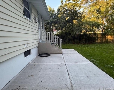 75 Hillside Avenue - Photo Thumbnail 21