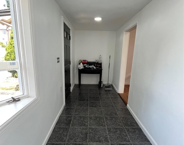 6 Alexander Place - Photo Thumbnail 2
