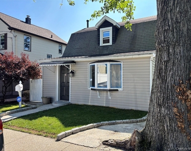 6 Alexander Place - Photo Thumbnail 1