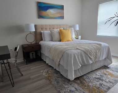 211 Henderson Road - Photo Thumbnail 11