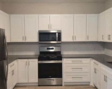 211 Henderson Road - Photo Thumbnail 17