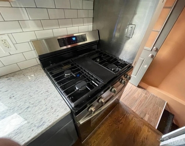 210 Runyon Avenue - Photo Thumbnail 16