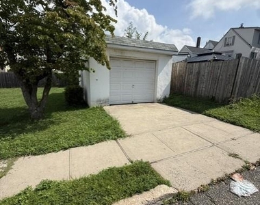 716 Hommann Avenue - Photo Thumbnail 8