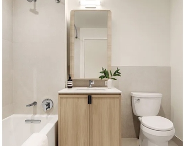 280 W 24th Street - Photo Thumbnail 4