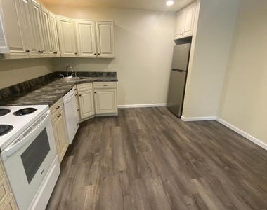 65 Woods Edge Road - Photo Thumbnail 4