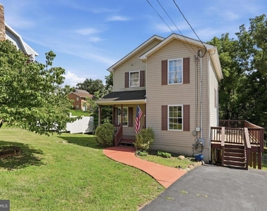 19 Fairview Avenue - Photo Thumbnail 3