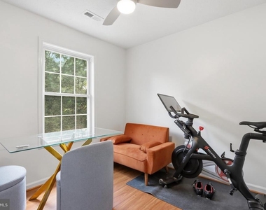 19 Fairview Avenue - Photo Thumbnail 24