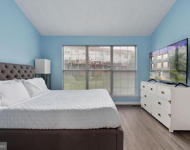 16877 Jed Forest Lane - Photo Thumbnail 21