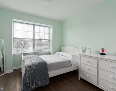 16877 Jed Forest Lane - Photo Thumbnail 25
