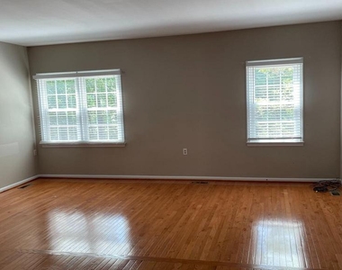 2893 Seminole Road - Photo Thumbnail 5