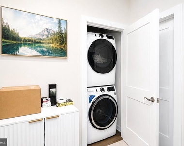 601 Percy Place - Photo Thumbnail 6