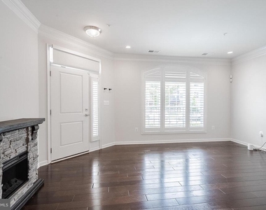 23654 Hopewell Manor Terrace - Photo Thumbnail 10