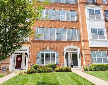 23654 Hopewell Manor Terrace - Photo Thumbnail 6