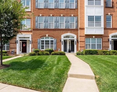23654 Hopewell Manor Terrace - Photo Thumbnail 4