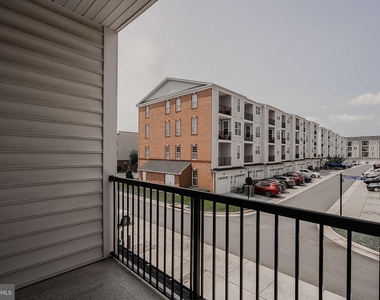 23654 Hopewell Manor Terrace - Photo Thumbnail 37