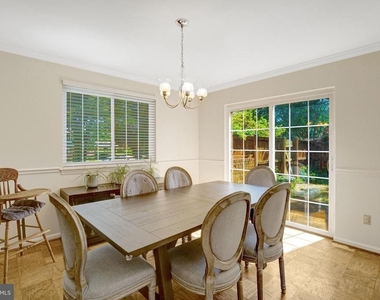 8527 Parliament Drive - Photo Thumbnail 9