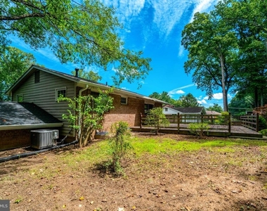 8527 Parliament Drive - Photo Thumbnail 41
