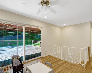 8527 Parliament Drive - Photo Thumbnail 17