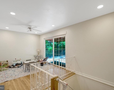 8527 Parliament Drive - Photo Thumbnail 16