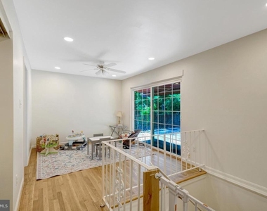 8527 Parliament Drive - Photo Thumbnail 18