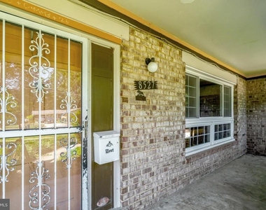 8527 Parliament Drive - Photo Thumbnail 1