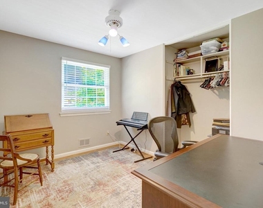 8527 Parliament Drive - Photo Thumbnail 21
