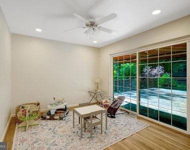 8527 Parliament Drive - Photo Thumbnail 29