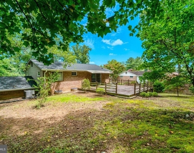 8527 Parliament Drive - Photo Thumbnail 43