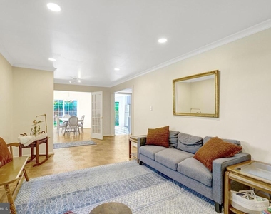 8527 Parliament Drive - Photo Thumbnail 8