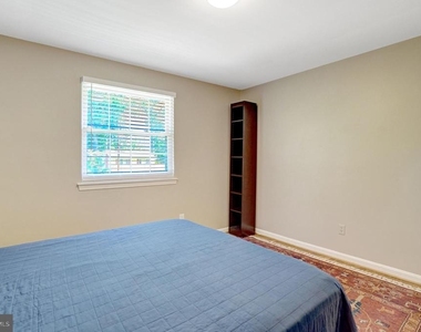 8527 Parliament Drive - Photo Thumbnail 28