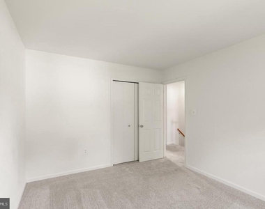 8902 Huxley Court - Photo Thumbnail 42