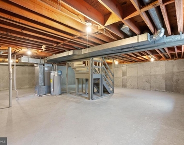 8902 Huxley Court - Photo Thumbnail 65