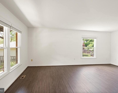 8902 Huxley Court - Photo Thumbnail 64