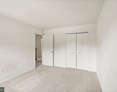 8902 Huxley Court - Photo Thumbnail 16