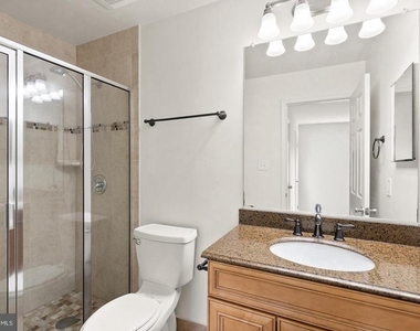 8902 Huxley Court - Photo Thumbnail 13