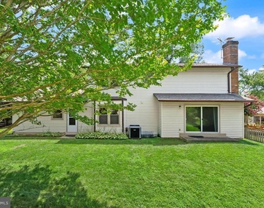8902 Huxley Court - Photo Thumbnail 75