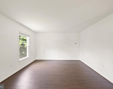 8902 Huxley Court - Photo Thumbnail 62