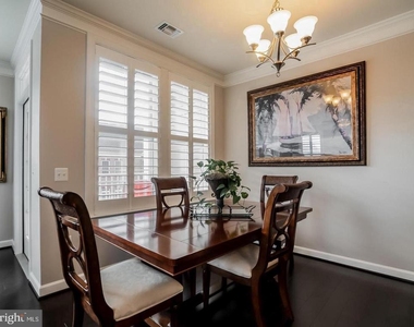 13722 Neil Armstrong Avenue - Photo Thumbnail 2