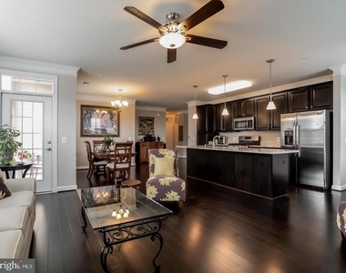 13722 Neil Armstrong Avenue - Photo Thumbnail 7