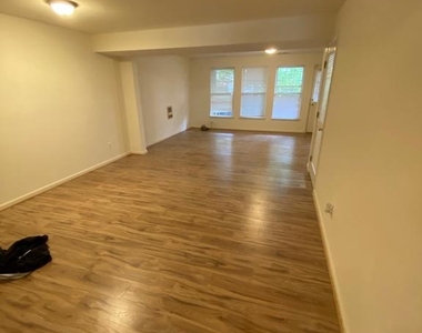 2560 Belcroft Place - Photo Thumbnail 24