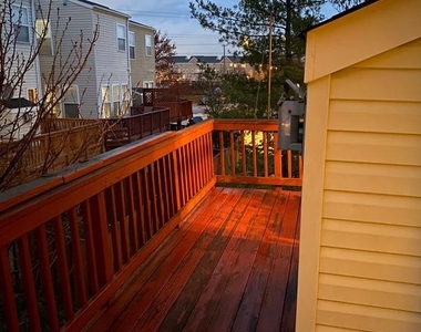 2560 Belcroft Place - Photo Thumbnail 8