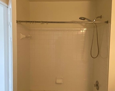2560 Belcroft Place - Photo Thumbnail 19